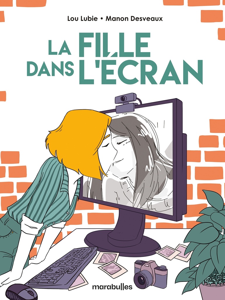 [9782501196147] La fille dans l'écran